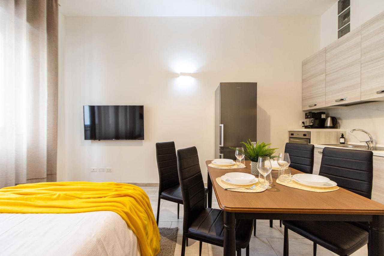 Duomo A 20Minuti Comfort, Suite Vicino Aeroporto 밀라노 외부 사진